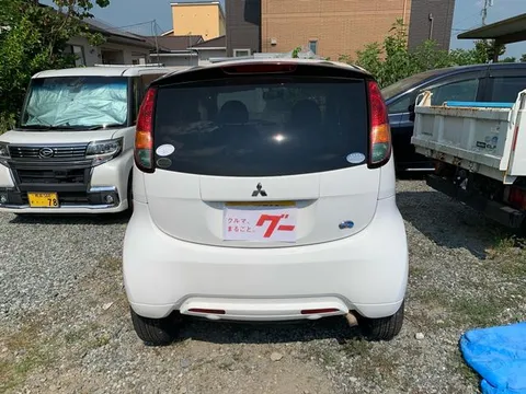 Mitsubishi I