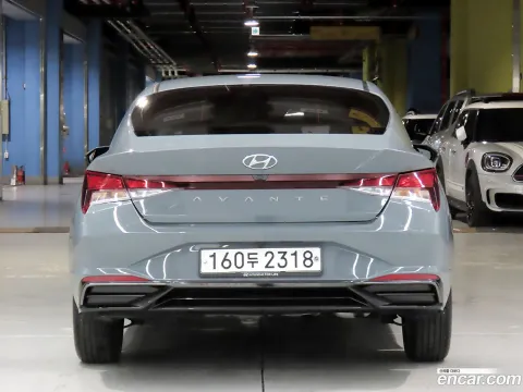 Hyundai Elantra (Avante)