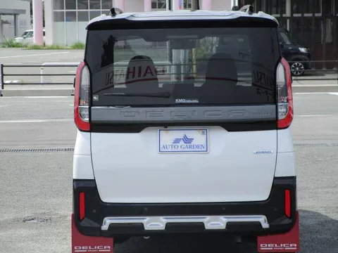 Mitsubishi Delica Mini