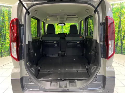 Suzuki Spacia Gear