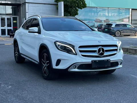Mercedes-Benz Mercedes-Benz GLA