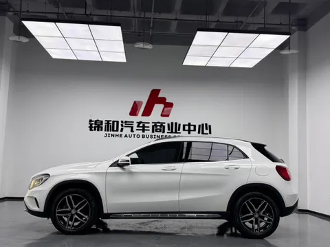 Mercedes-Benz Mercedes-Benz GLA