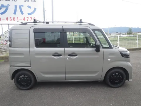 Suzuki Spacia Base