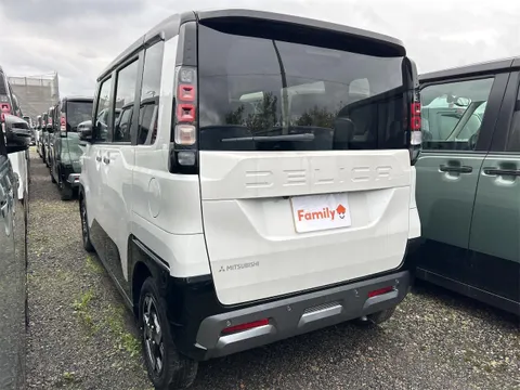 Mitsubishi Delica Mini