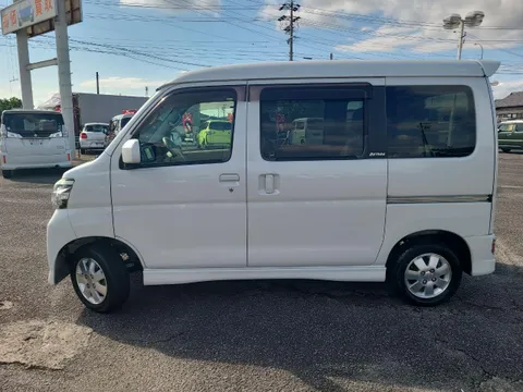 Daihatsu Atrai Wagon