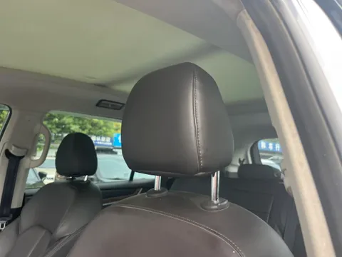 Roewe RX8
