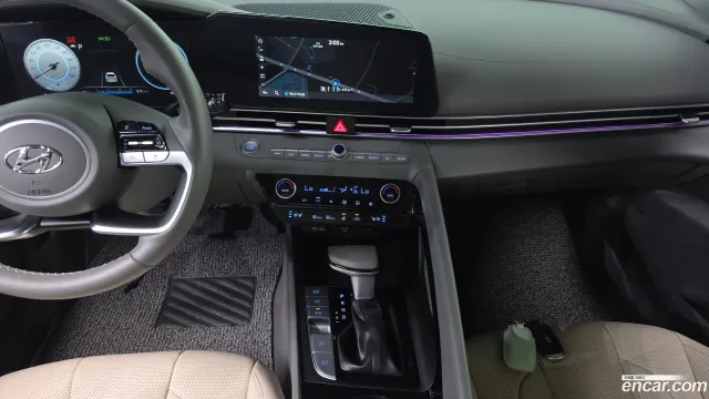 Hyundai Elantra (Avante)