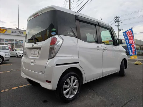 Nissan Dayz Roox