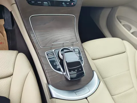 Mercedes-Benz Mercedes-Benz GLC