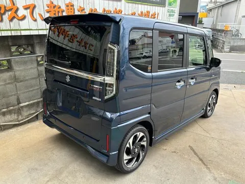Suzuki Spacia Custom