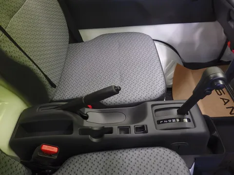 Nissan Clipper Truck