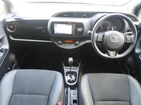 Toyota Yaris (Vitz)