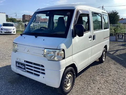 Mitsubishi Minicab Van