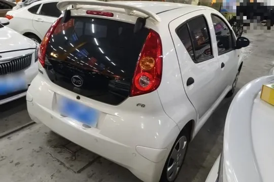 BYD F0