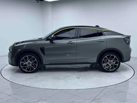 Lynk & Co 05