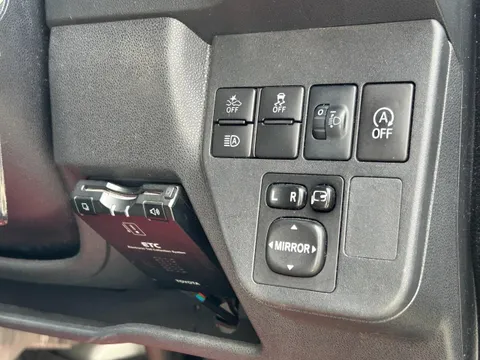 Toyota Pixis Van