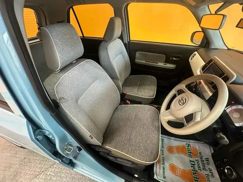 Daihatsu Mira Tocot