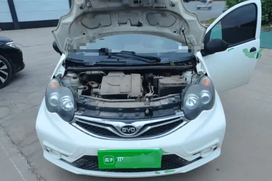 BYD F0
