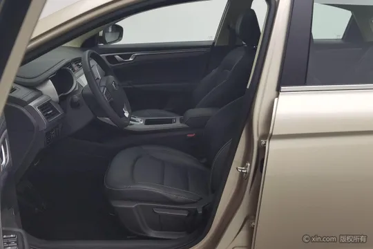 Geely Emgrand GL