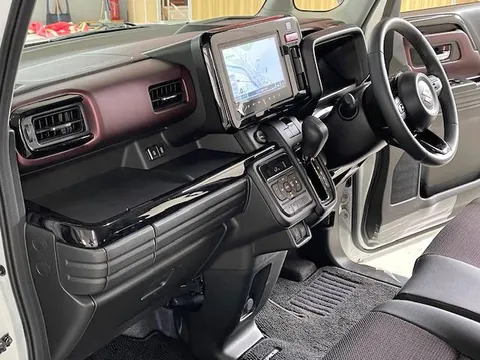 Suzuki Spacia Custom