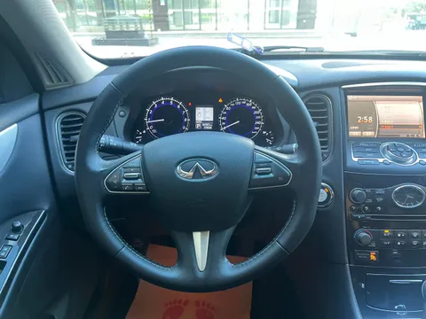 Infiniti QX50