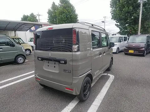 Suzuki Spacia Base