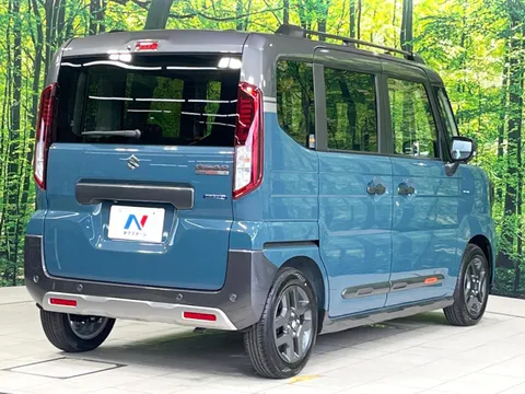 Suzuki Spacia Gear