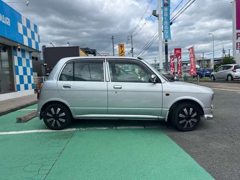 Daihatsu Mira Gino