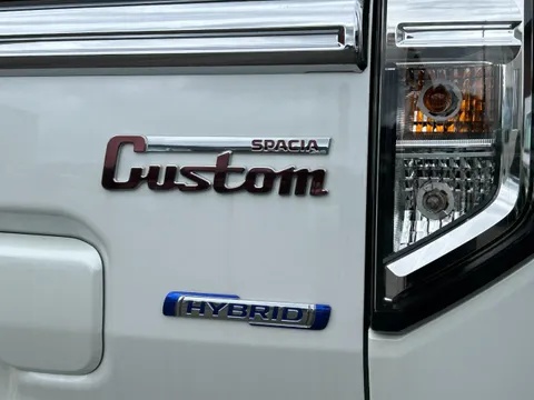 Suzuki Spacia Custom