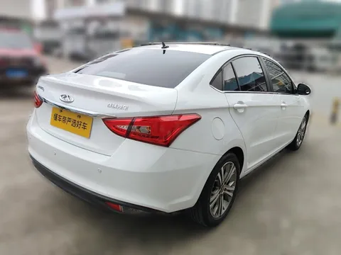 Chery Arrizo 5