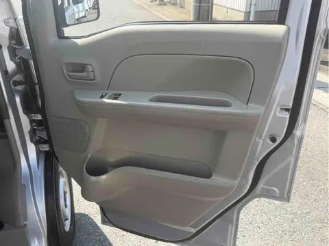 Mitsubishi Minicab Van