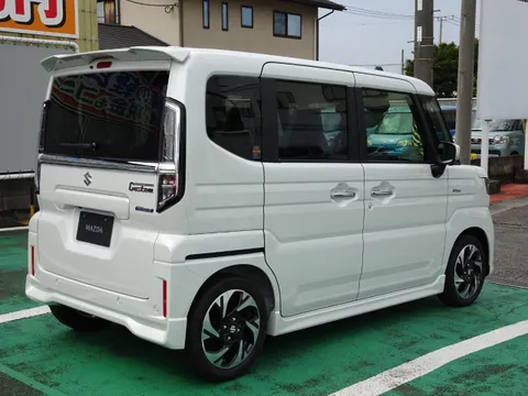Suzuki Spacia Custom