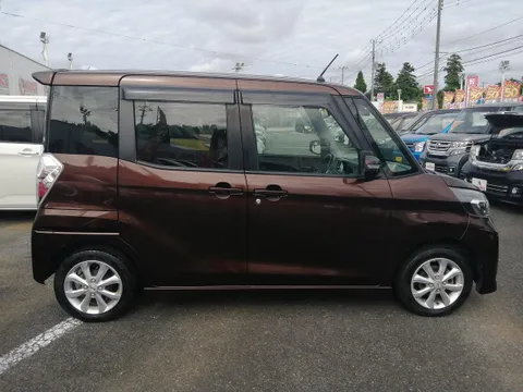 Nissan Dayz Roox