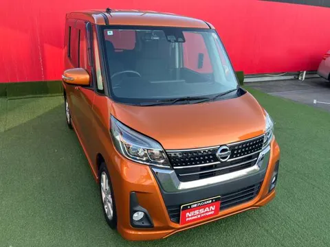Nissan Dayz Roox