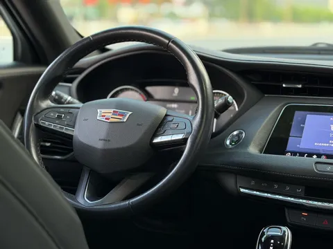 Cadillac XT4