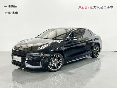 Lynk & Co 03