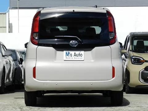 Toyota Sienta