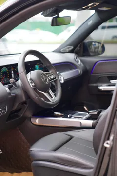 Mercedes-Benz Mercedes-Benz GLB