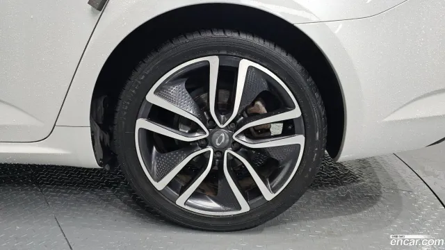 Renault Talisman (SM6)