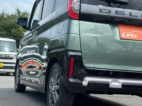 Mitsubishi Delica Mini