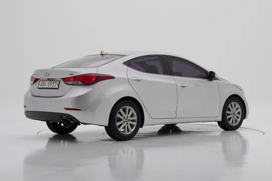 Hyundai Elantra (Avante)