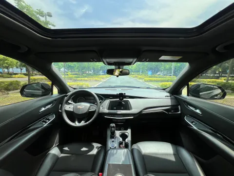Cadillac XT4
