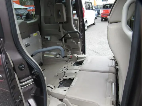 Honda N-BOX Plus