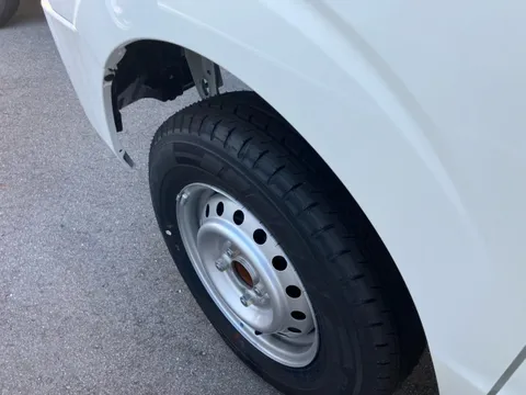 Mitsubishi Minicab Van