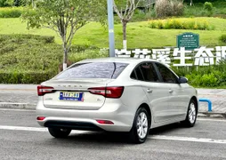 Roewe i5