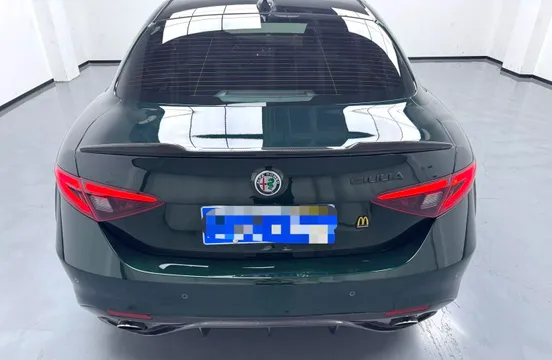 Alfa Romeo Giulia