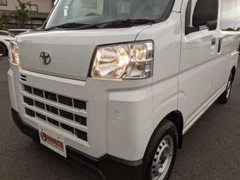 Toyota Pixis Van