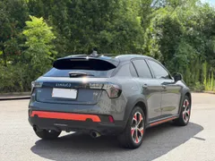 Lynk & Co 02