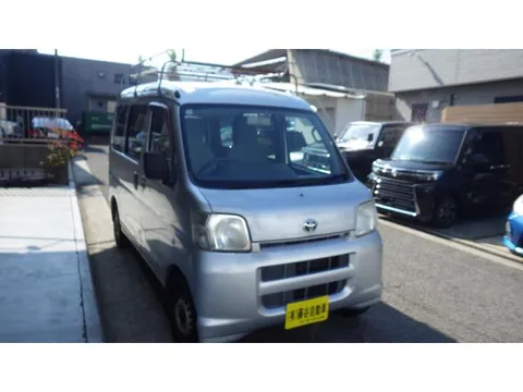 Toyota Pixis Van