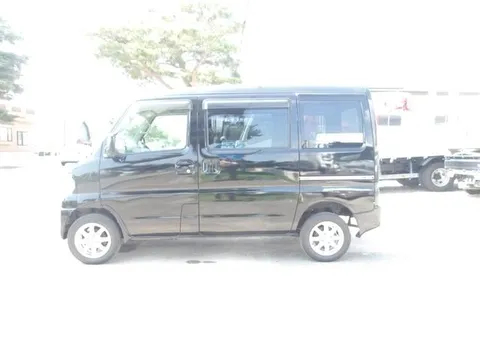 Mitsubishi Minicab Van